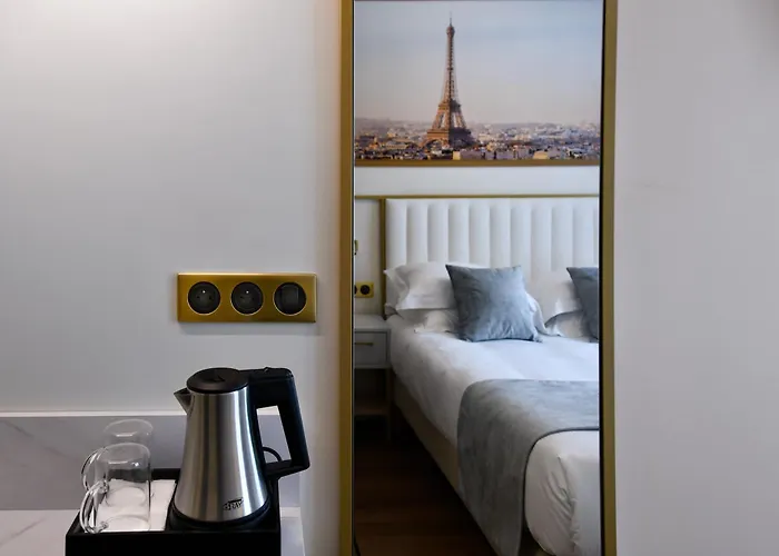 Des Deux Avenues Otel