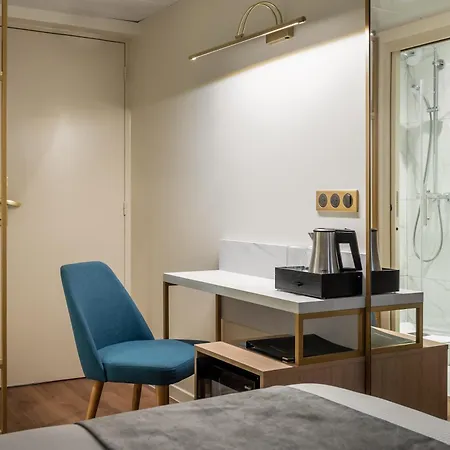 デ ドゥー ザベニュー ホテル