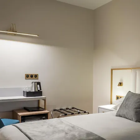 Des Deux Avenues París