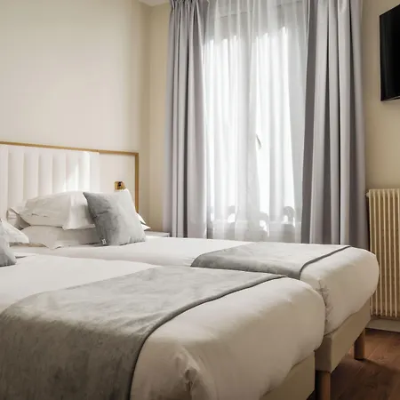 Hotel Des Deux Avenues París