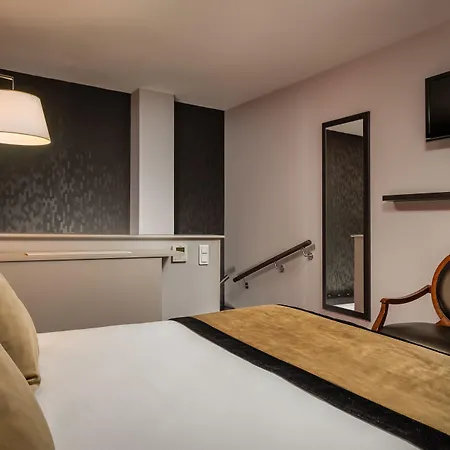 デ ドゥー ザベニュー パリ