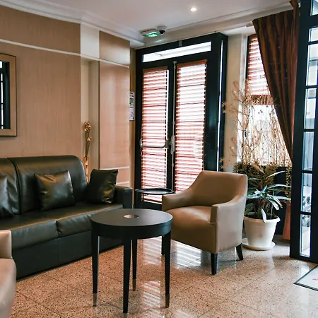 デ ドゥー ザベニュー ホテル