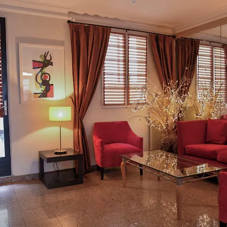 デ ドゥー ザベニュー パリ