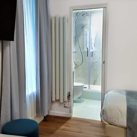 Hotel Des Deux Avenues