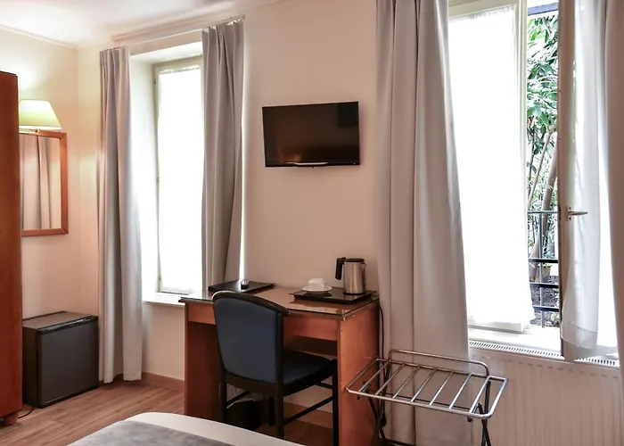 ホテル デ ドゥー ザベニュー