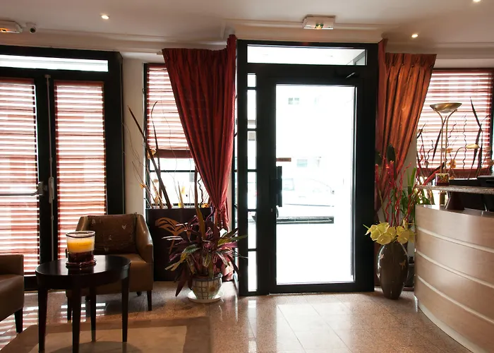 ホテル デ ドゥー ザベニュー