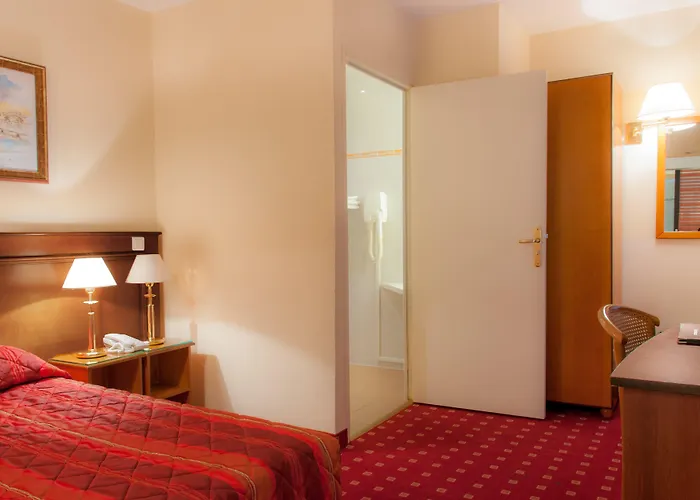 デ ドゥー ザベニュー ホテル パリ