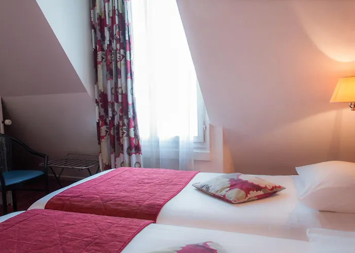 デ ドゥー ザベニュー ホテル