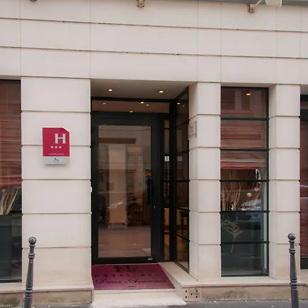 Des Deux Avenues 3* פריז